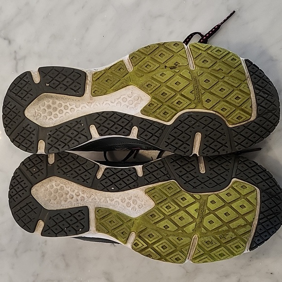 New Balance running shoes - Picture 5 of 5